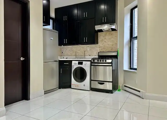 Property at 216 W 108th St, New York, NY, 10025, 3 beds, 1 bath, [object Object]