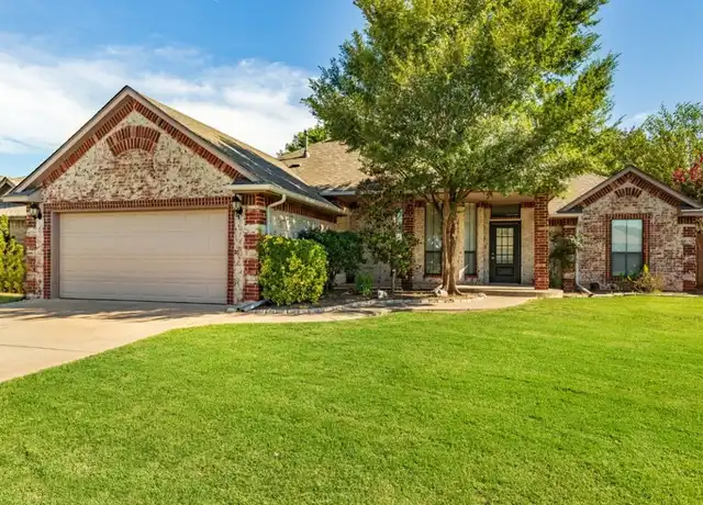 Property at 2524 NW 165th Ter, Edmond, OK, 73012, 3 beds, 2 baths, [object Object]