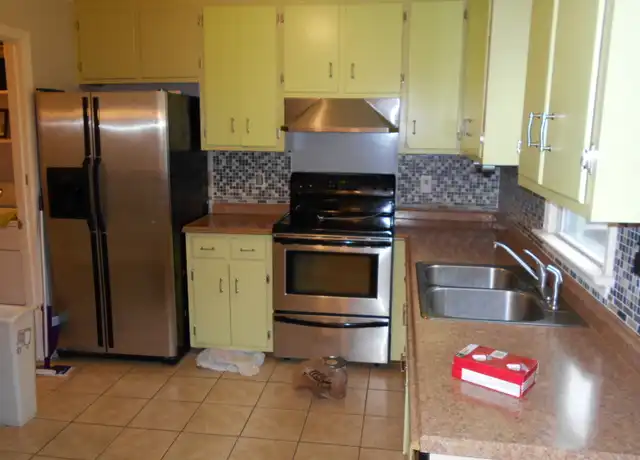 Property at 12 W Sewell Ave, Hampton, VA, 23663, 3 beds, 1.5 baths, [object Object]