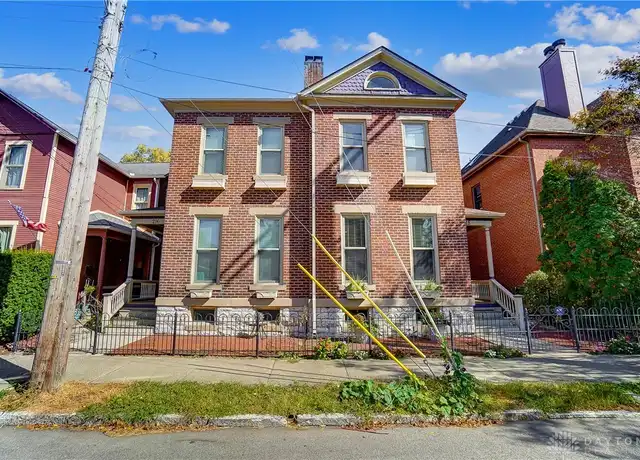 Property at 218 Brown St Unit 218, Dayton, OH, 45402, 3 beds, 2.5 baths, [object Object]