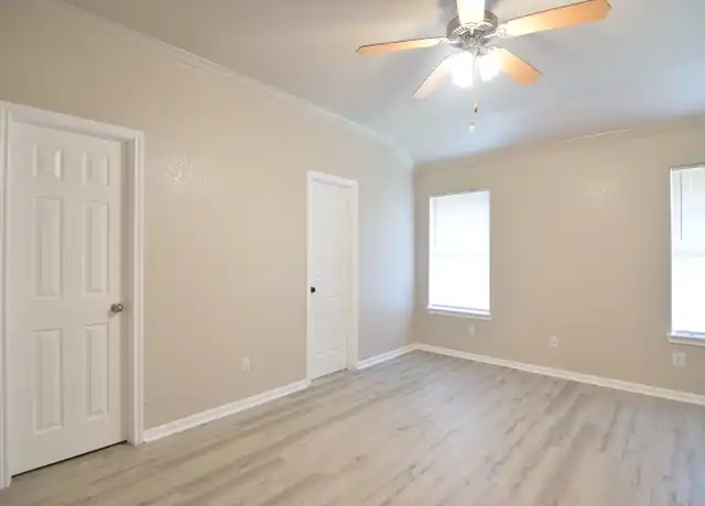 Property at 2106 Flagstaff Dr, Killeen, TX, 76543, 3 beds, 2 baths, [object Object]