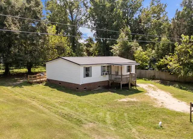 Property at 311 Clark St, New Bern, NC, 28560, 4 beds, 2 baths, [object Object]