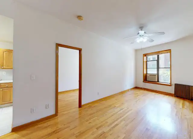Property at 243 W 72nd St Unit 3, New York, NY, 10023, 1 bed, 1 bath, [object Object]