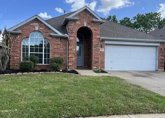 Property at 13356 Vista Glen Ln, Euless, TX, 76040, 3 beds, 2 baths, [object Object]