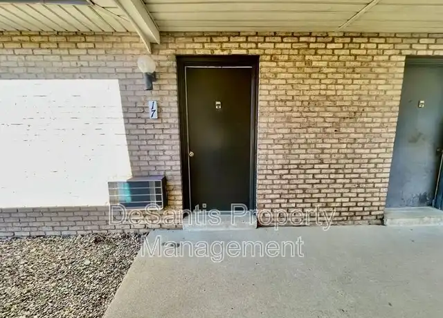 Property at 17 Lunar Ln, Moon Twp, PA, 15108, 1 bed, 1 bath, [object Object]