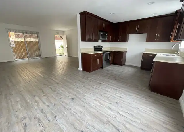 Property at 1806 Grant Ave Unit B, Redondo Beach, CA, 90278, 3 beds, 2 baths, [object Object]
