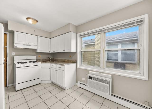 Photo of 1560 N 1st Ave Unit 1E, Melrose Park, IL 60160