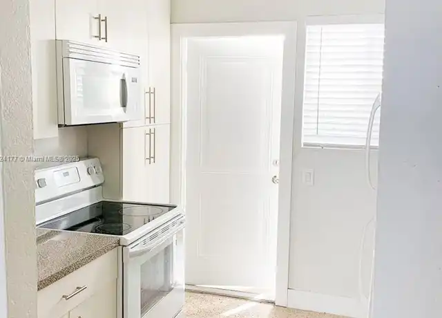 Property at 805 81st St #1, Miami Beach, FL, 33141, 1 bed, 1 bath, [object Object]