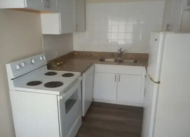 Property at 725 Wayzata Blvd E, Wayzata, MN, 55391, 1 bed, 1 bath, [object Object]
