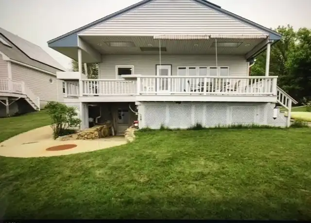 Property at 162R Pettey Ln Unit WINTER RENT, Westport, MA, 02790, 2 beds, 1 bath, [object Object]