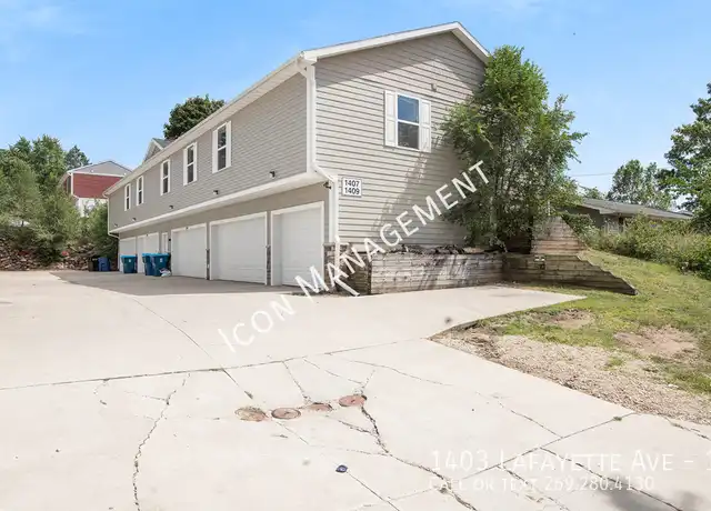Property at 1403 Lafayette Ave Unit 1, Kalamazoo, MI, 49006, 6 beds, 3 baths, [object Object]
