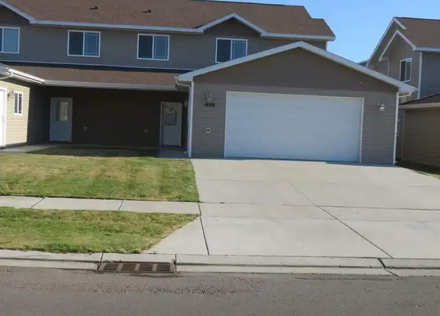 Property at 1808 23rd Ave NW, Minot, ND, 58703, 3 beds, 2.5 baths, [object Object]