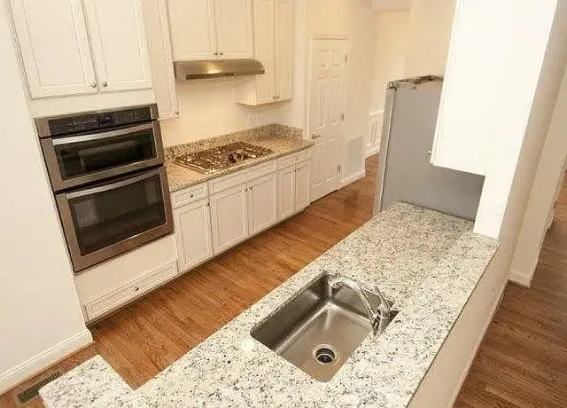 Photo of 8380 Broderick Cir, Gaithersburg, MD 20877
