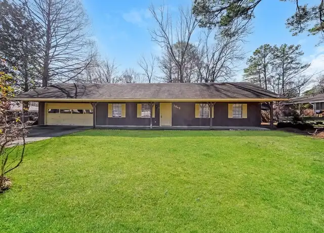 Property at 1865 Bienville Dr, Jackson, MS, 39212, 3 beds, 2 baths, [object Object]