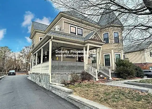Property at 24 Chelmsford St, Chelmsford, MA, 01824, 2 beds, 1 bath, [object Object]