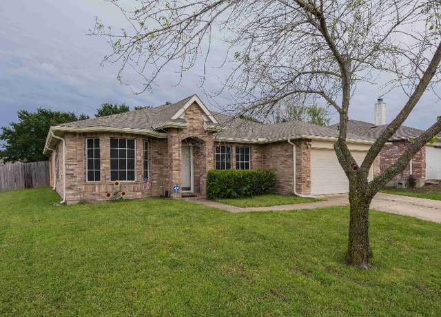 Photo of 1004 Kelsey Ct, Forney, TX 75126