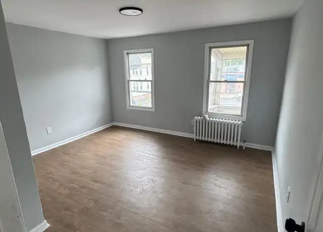 Property at 448 Springdale Ave Unit 3, East Orange, NJ, 07017, 3 beds, 1 bath, [object Object]