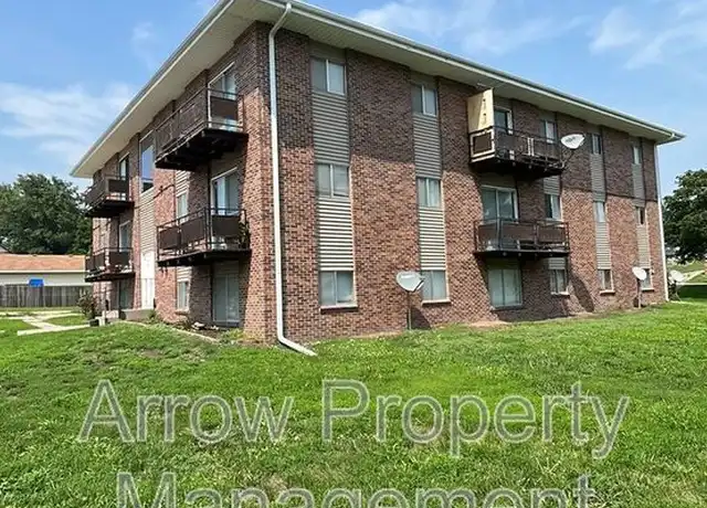 Property at 321 Chestnut St Unit 6, Hickman, NE, 68372, 1 bed, 1 bath, [object Object]