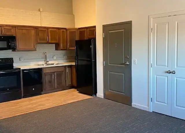 Property at 325 N Queen St Unit 403 The Locust Room, Lancaster, PA, 17603, 0 beds, 1 bath, [object Object]