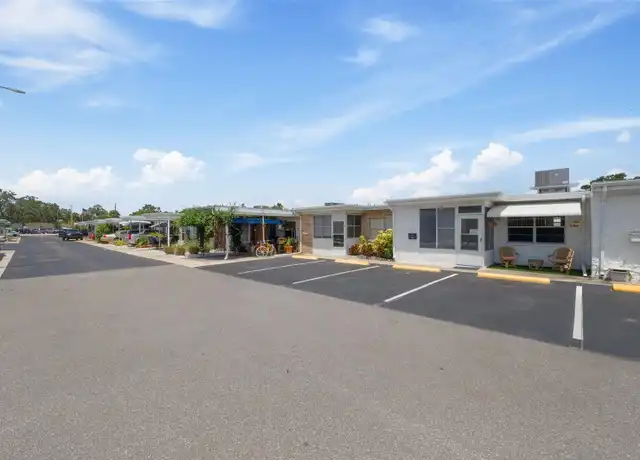 Property at 13940 Anona Heights Dr #113, Largo, FL, 33774, 1 bed, 1 bath, [object Object]