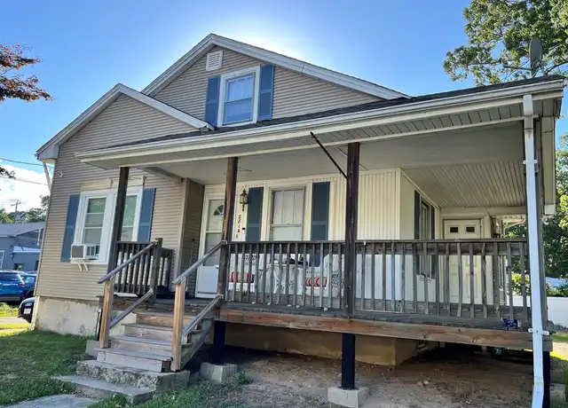 Property at 881 Washington St Unit B, Attleboro, MA, 02703, 2 beds, 1 bath, [object Object]