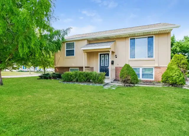 Property at 226 Penick Ave, Delaware, OH, 43015, 3 beds, 1.5 baths, [object Object]