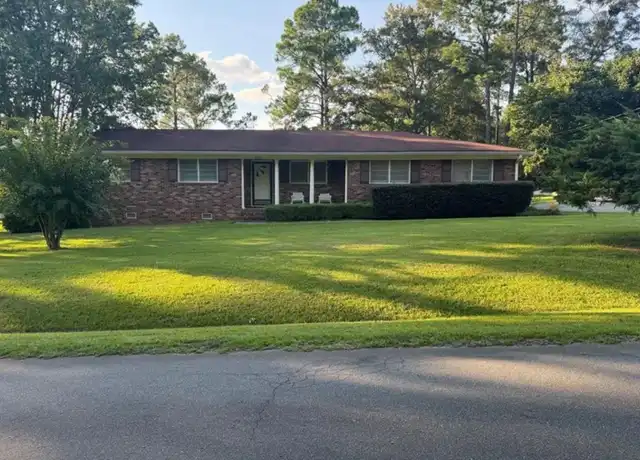 Property at 207 Louisiana Dr, Vidalia, GA, 30474, 3 beds, 2 baths, [object Object]