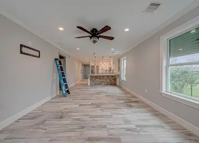 Property at 2417 Avenue A, Dickinson, TX, 77539, 4 beds, 2 baths, [object Object]