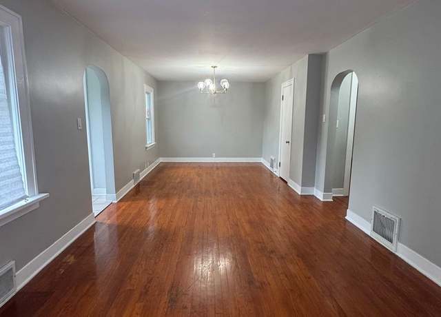 Photo of 3218 Ann St, Lansing, IL 60438