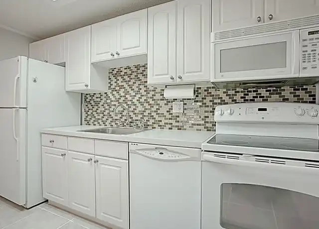 Property at 4073 E Michigan St, Orlando, FL, 32812, 1 bed, 1 bath, [object Object]