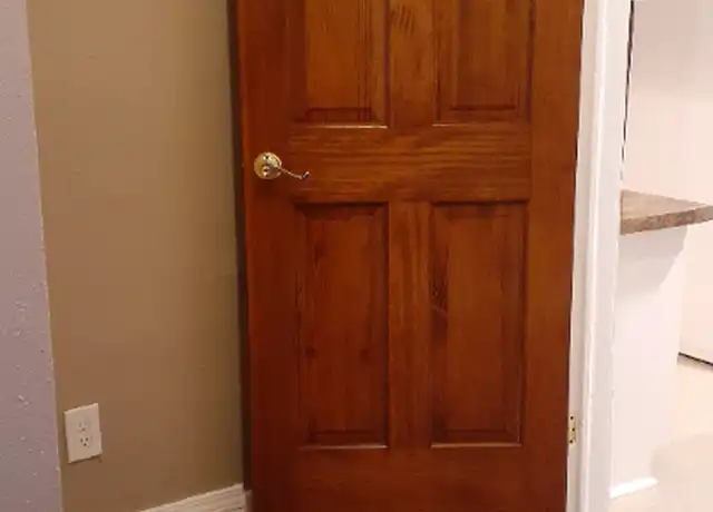 Property at 2315 W 7th St Unit 1, Cleveland, OH, 44113, 2 beds, 1 bath, [object Object]