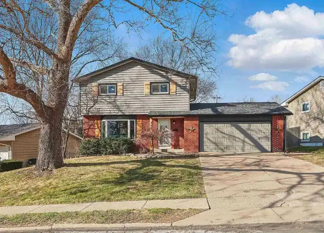 Property at 766 W 46th St, Davenport, IA, 52806, 3 beds, 2 baths, [object Object]