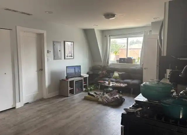 Property at 5637 W 63rd St Unit CH-2, Chicago, IL, 60638, 1 bed, 1 bath, [object Object]