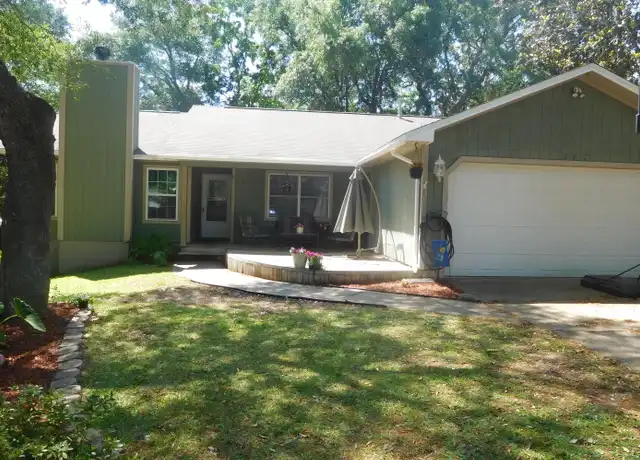 Property at 527 Matthew St, Niceville, FL, 32578, 3 beds, 2 baths, [object Object]