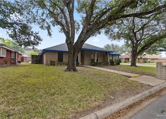 Property at 3809 N 1st Ln E, McAllen, TX, 78501, 3 beds, 2 baths, [object Object]