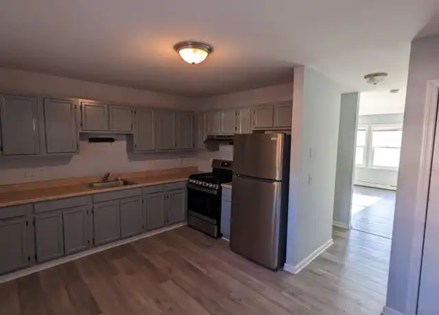 Property at 998 Campbell Ave Unit Townhouse 998-4, West Haven, CT, 06516, 2 beds, 1.5 baths, [object Object]