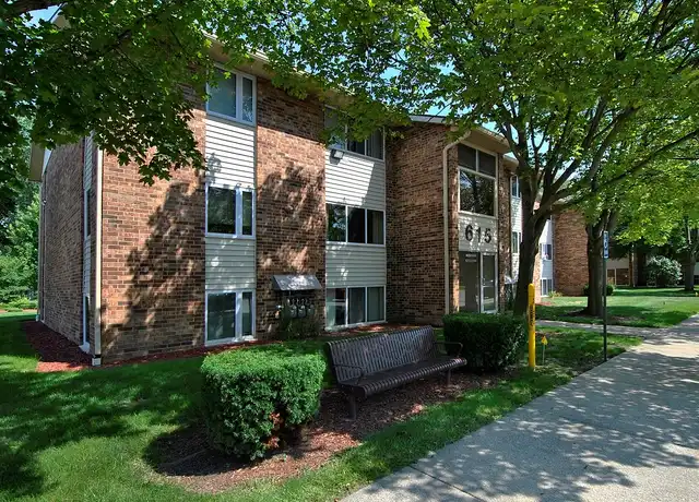 Property at Bluewater Townhouses - 619 Taylor St, Port Huron, MI, 48060, 1-3 bed, 1-1.5 bath, [object Object]