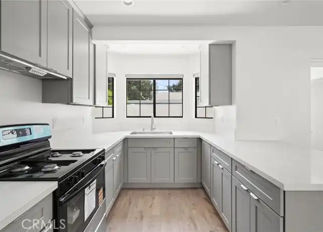 Property at 6930 Enfield Ave, Reseda, CA, 91335, 2 beds, 1 bath, [object Object]