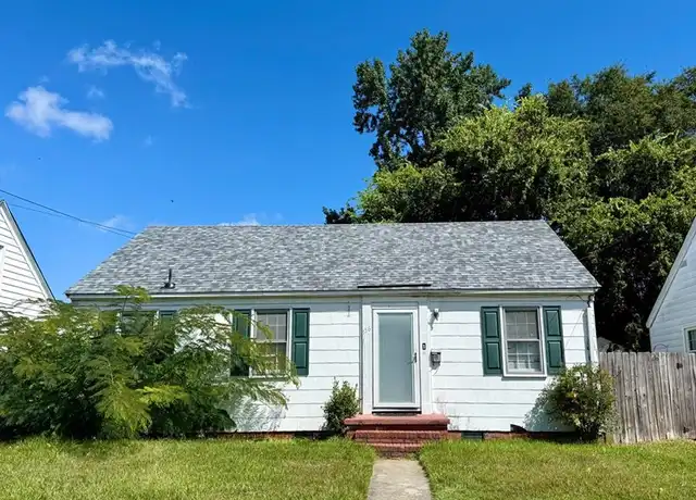 Property at 156 W Lorengo Ave, Norfolk, VA, 23503, 2 beds, 1 bath, [object Object]