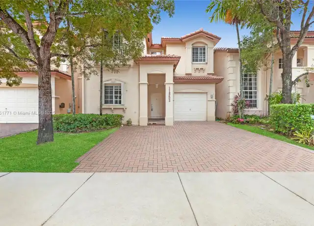 Property at 11552 NW 69th Ter, Doral, FL, 33178, 3 beds, 3 baths, [object Object]