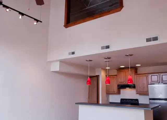 Property at 520 W Olive St Unit AW 106, Springfield, MO, 65806, 3 beds, 2 baths, [object Object]