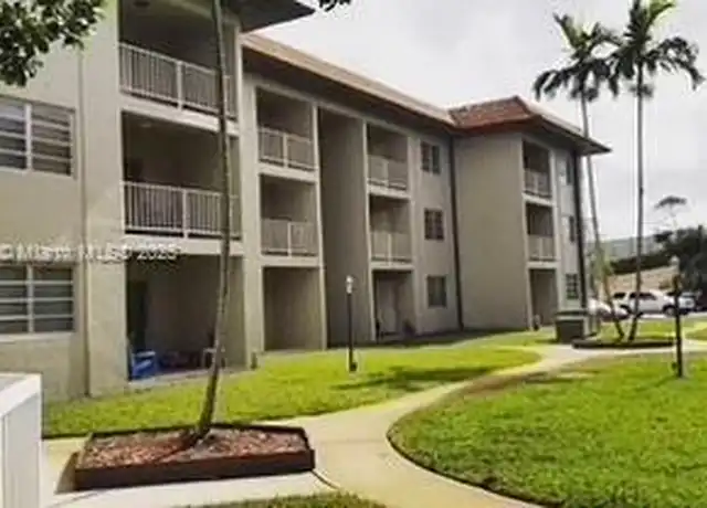Property at 13920 Lake Placid Ct Unit B15, Miami Lakes, FL, 33014, 1 bed, 1 bath, [object Object]