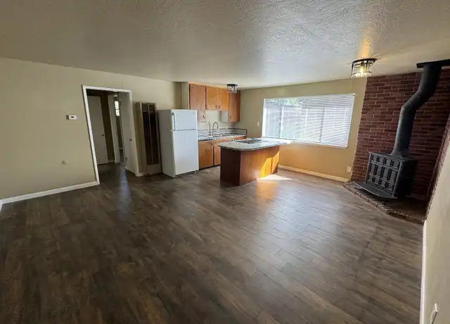 Property at 1198 Martin Ave Unit 5, South Lake Tahoe, CA, 96150, 2 beds, 1 bath, [object Object]