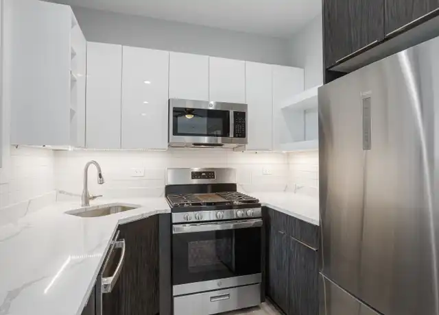 Property at 1243 W Morse Ave Unit 2, Chicago, IL, 60626, 2 beds, 1 bath, [object Object]
