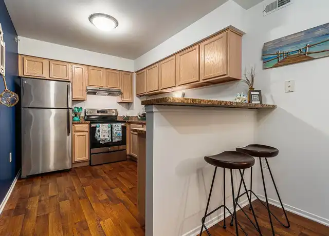 Property at Prentiss Pointe Apartments - 39111 Prentiss St, Harrison Twp, MI, 48045, 1-2 bed, 1-2 bath, [object Object]