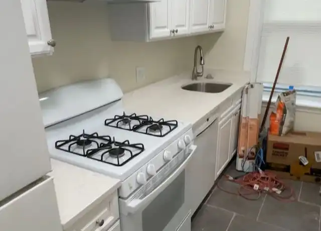 Property at 9 James St, Brookline, MA, 02446, 1 bed, 1 bath, [object Object]