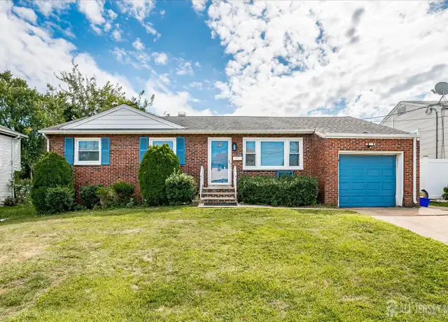 Property at 9 Wedgewood Dr, Carteret, NJ, 07008, 3 beds, 1.5 baths, [object Object]