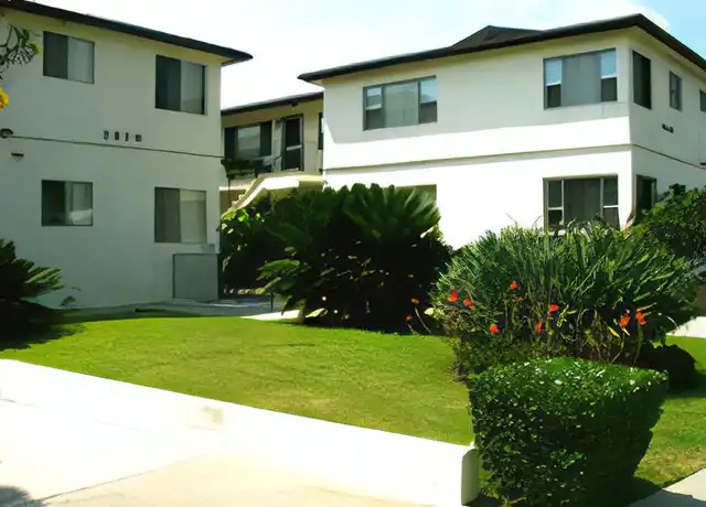 Property at 3670 Park Blvd Unit 80-04, San Diego, CA, 92103, 1 bed, 1 bath, [object Object]