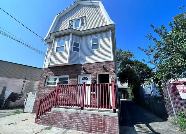Property at 920 Maplewood Ave, Bridgeport, CT, 06605, 2 beds, 1 bath, [object Object]