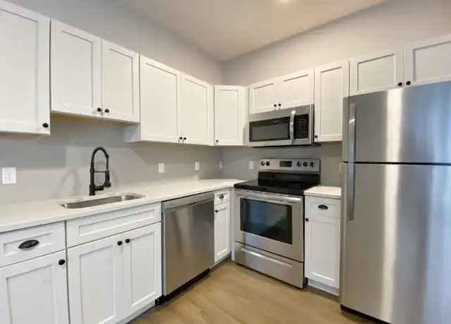 Property at 4 Berkeley St Unit 4, Norwalk, CT, 06850, 1 bed, 1 bath, [object Object]
